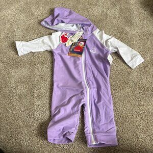 One-piece Rashguard Kids UV Swimsuit Purple Hooded 12-18 m Bonverano NWT